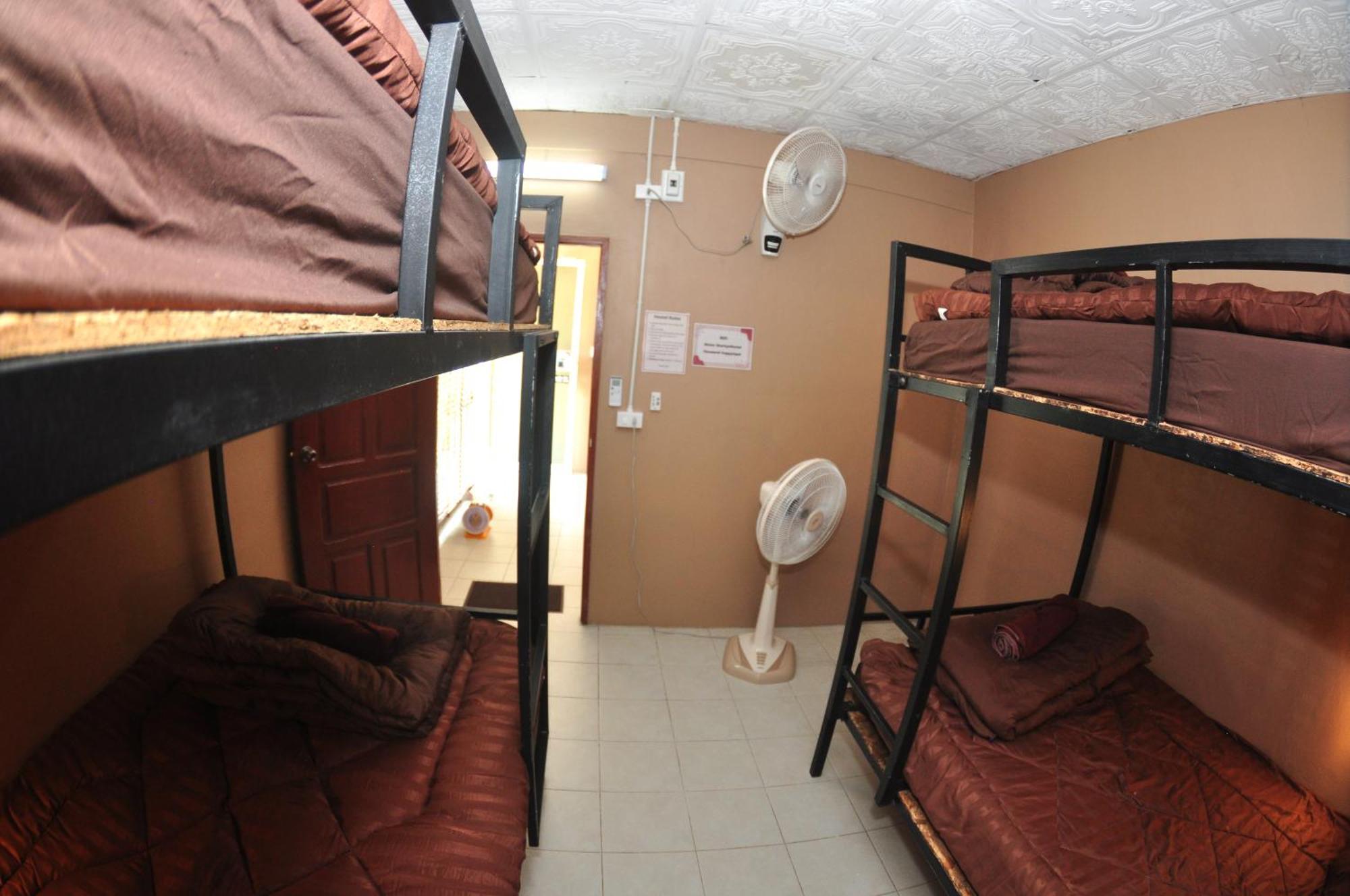 Sharky'S Hostel Пай Экстерьер фото